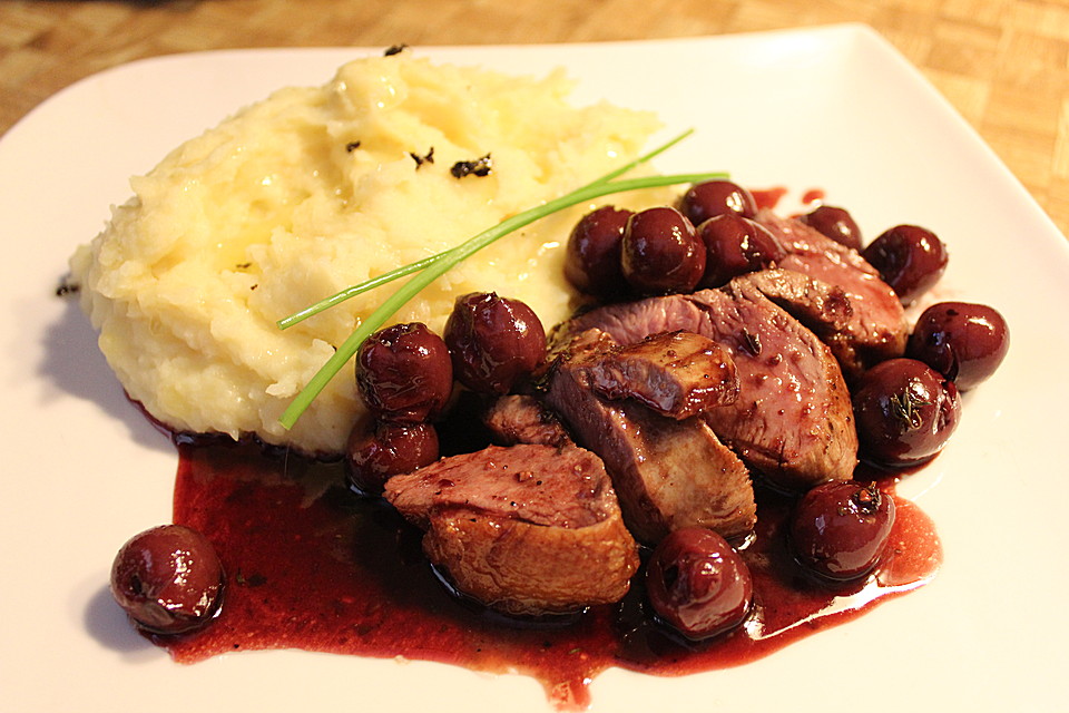 Barbarie - Entenbrust mit Portwein - Kirsch Sauce von schrat | Chefkoch