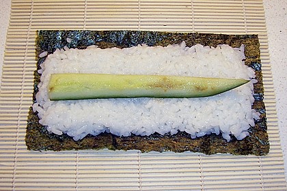 Gerollte Sushi (Makizushi) (Bild)