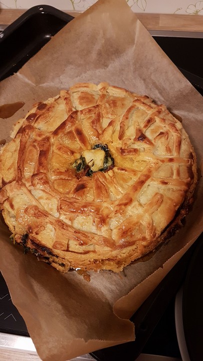 Blätterteig - Pie mit Hackfleisch - Spinat Füllung von Utee | Chefkoch