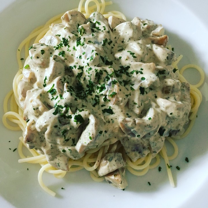 Spaghetti mit Champignon-Rahm-Sauce von doro_stein | Chefkoch