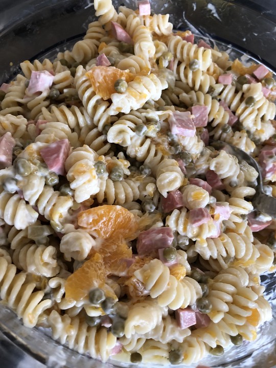 Nudelsalat mit Schinkenwurst und Mandarinen von Jaspira | Chefkoch