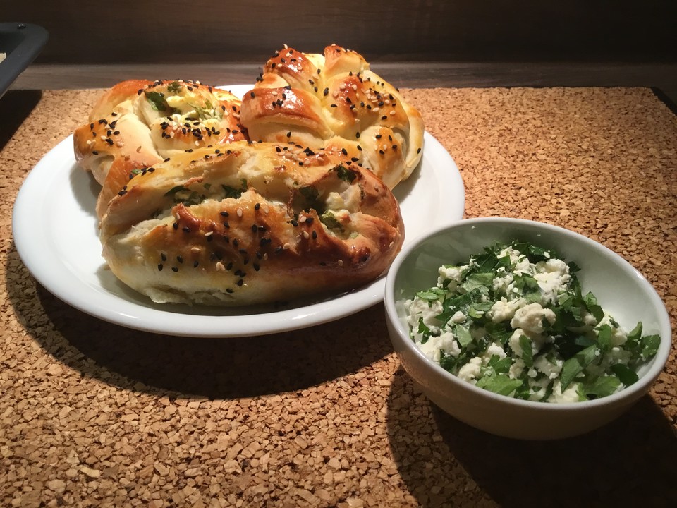 Türkische Pogaca mit Käsefüllung von koch-kinoDE | Chefkoch Türkische Pogaca mit Käsefüllung von koch-kinoDE | Chefkoch