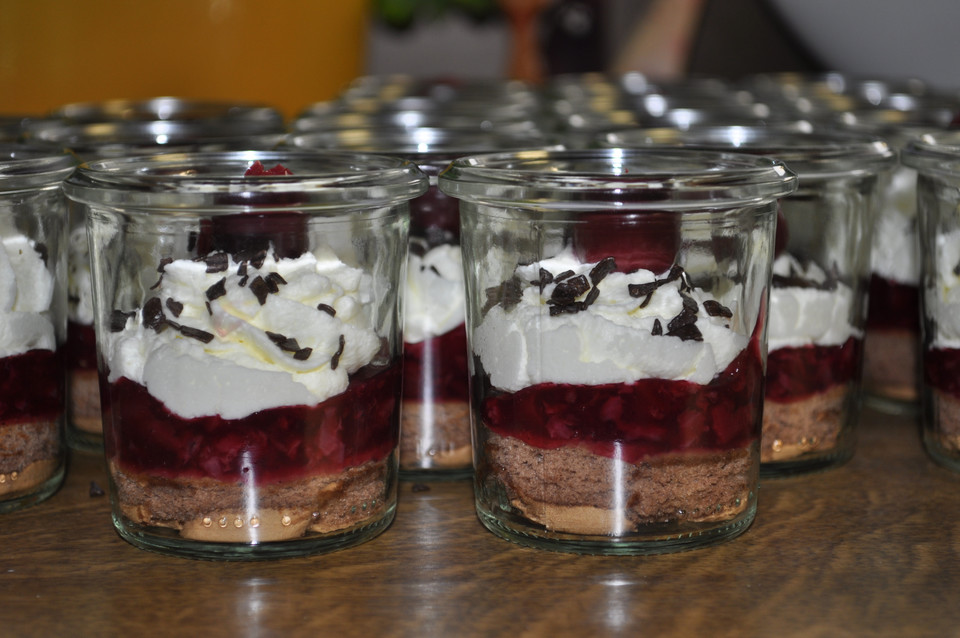 Schwarzwälder KirschDessert im Glas von inwong Chefkoch