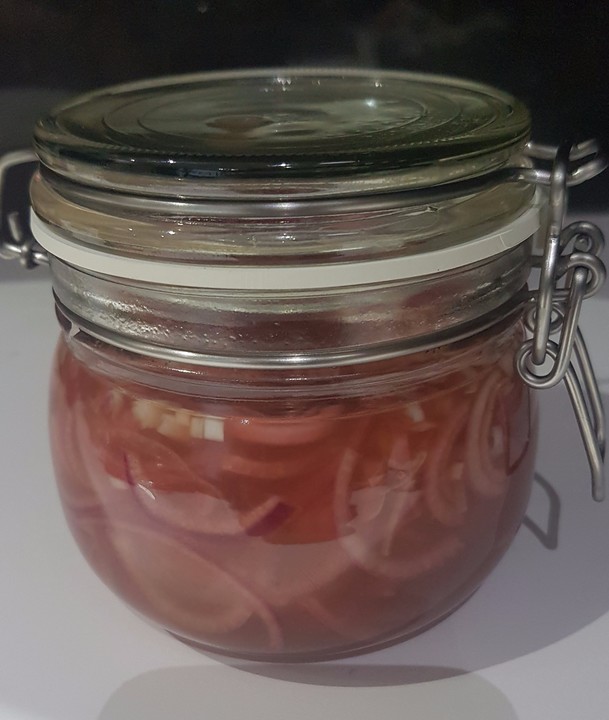 Eingelegte rote Zwiebeln von TAK-tuning-Knife | Chefkoch