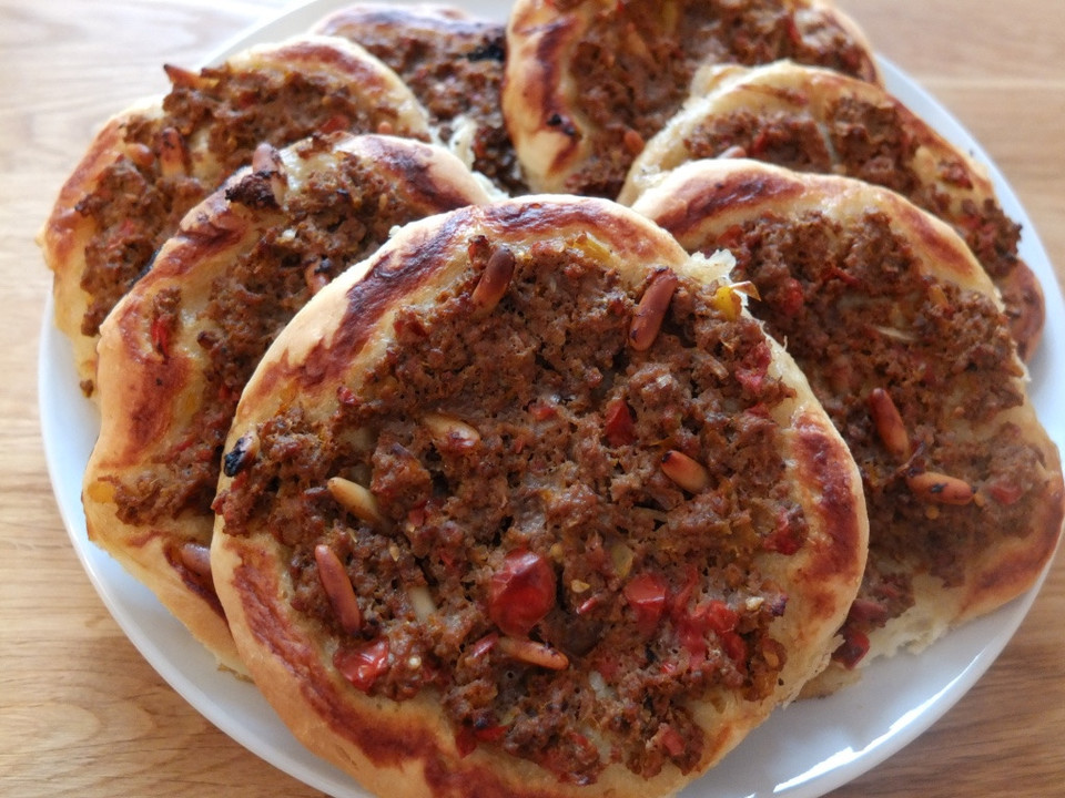 Sfiha - arabische Mini-Pizza von Svaro | Chefkoch