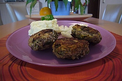 Frikadellen mit Porree (Bild)