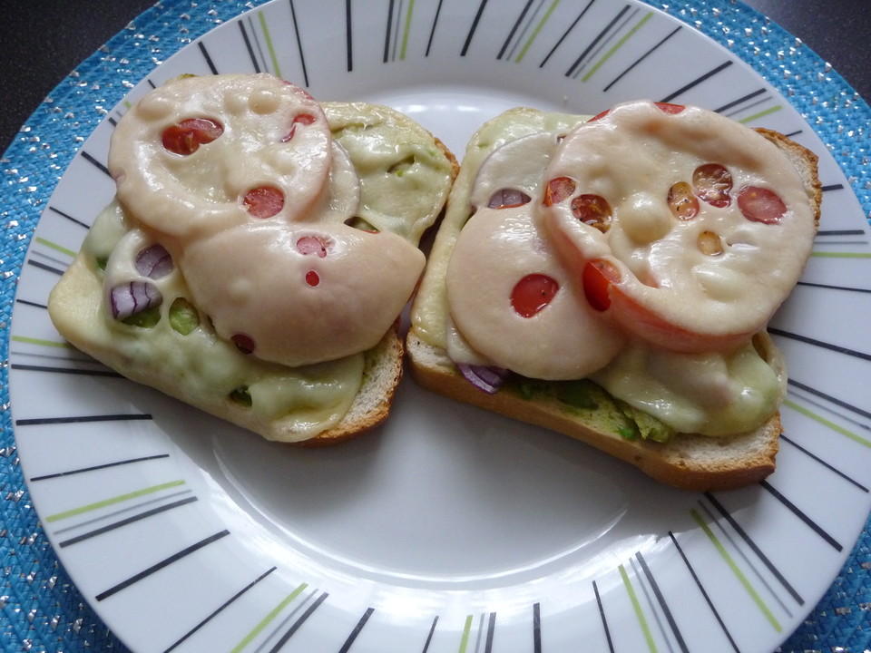 Avocado-Tomaten-Käse-Toast - Ein schmackhaftes Rezept | Chefkoch.de