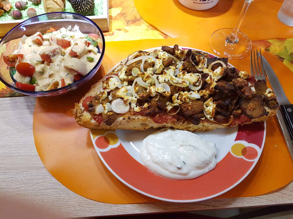 Fladenbrot-Gyros-Pizza von stefansterni | Chefkoch