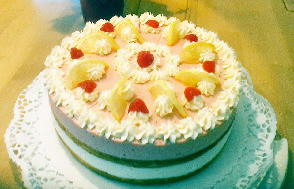 Urmelis Zitronen-Himbeer-Käsesahnetorte von urmeli75 | Chefkoch.de
