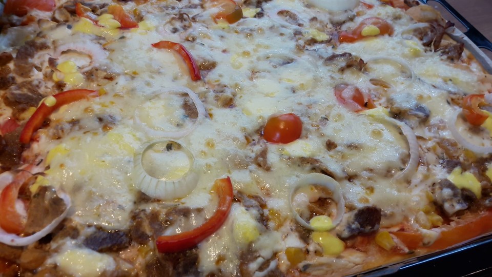 Leckere Gyros Pizza mit Tzatziki von Nocys_selbestgemachtes | Chefkoch