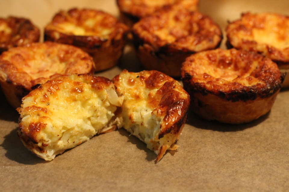 Zweierlei gefüllte Quiche-Blätterteig-Muffins von DanSchuh | Chefkoch