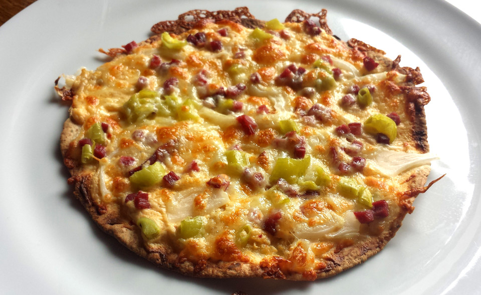 Tortilla-Pizza Elsässer Art von Laabertasche | Chefkoch