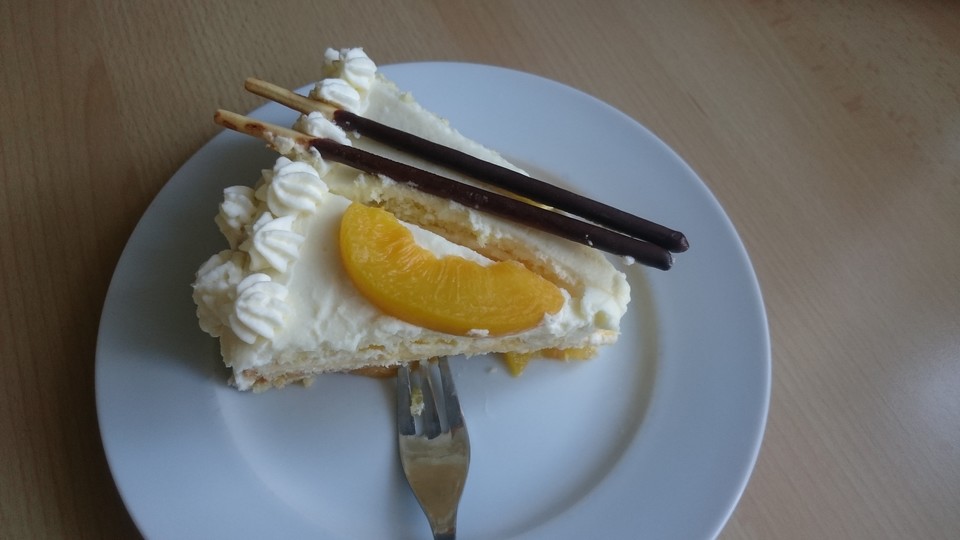 Pfirsich-Maracuja Torte mit Schmand von raritchie | Chefkoch