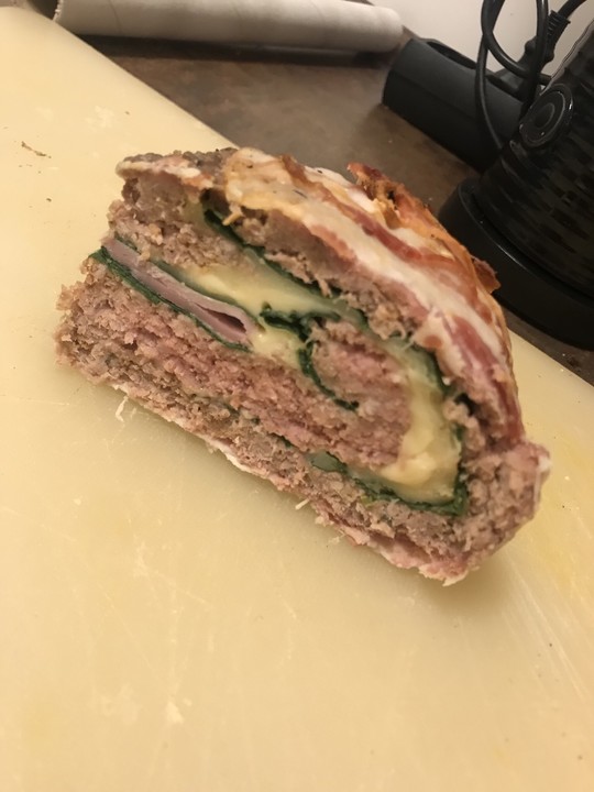 Hackfleisch-Bacon-Käse-Rolle von MealClub | Chefkoch