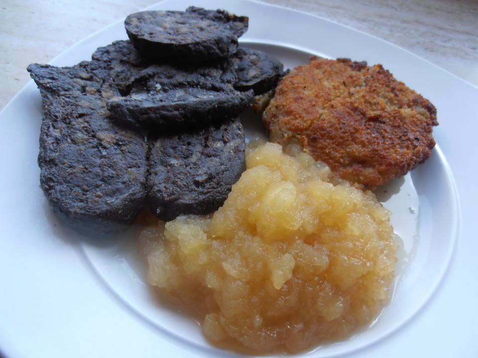 Gebratene Blutwurst mit Kartoffeln von DarkNachtara | Chefkoch