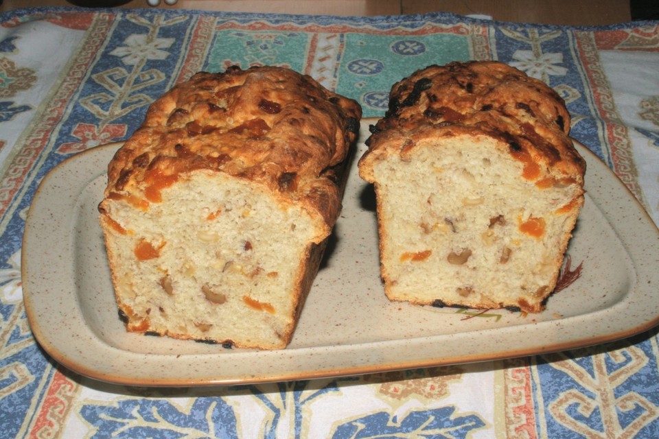 Schweizer Aprikosen-Nuss-Brot von Tatunca | Chefkoch
