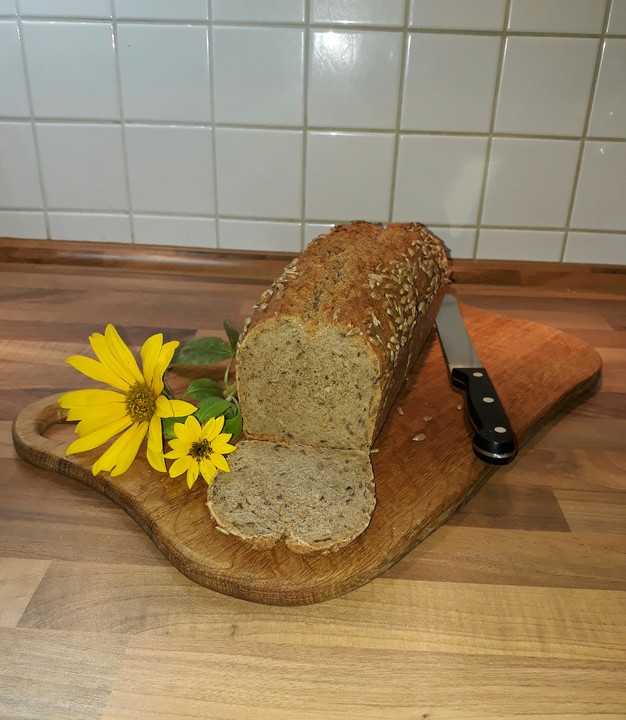 Roggenmischbrot mit Sonnenblumenkernen von Sonntagskocherin | Chefkoch