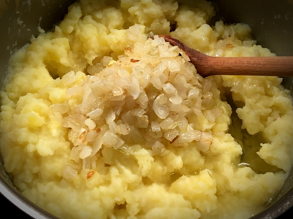 Kartoffelbrei mit Zwiebeln von AnnChristina | Chefkoch