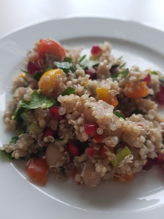 Quinoa-Salat mit Granatapfel von klaudia__ | Chefkoch