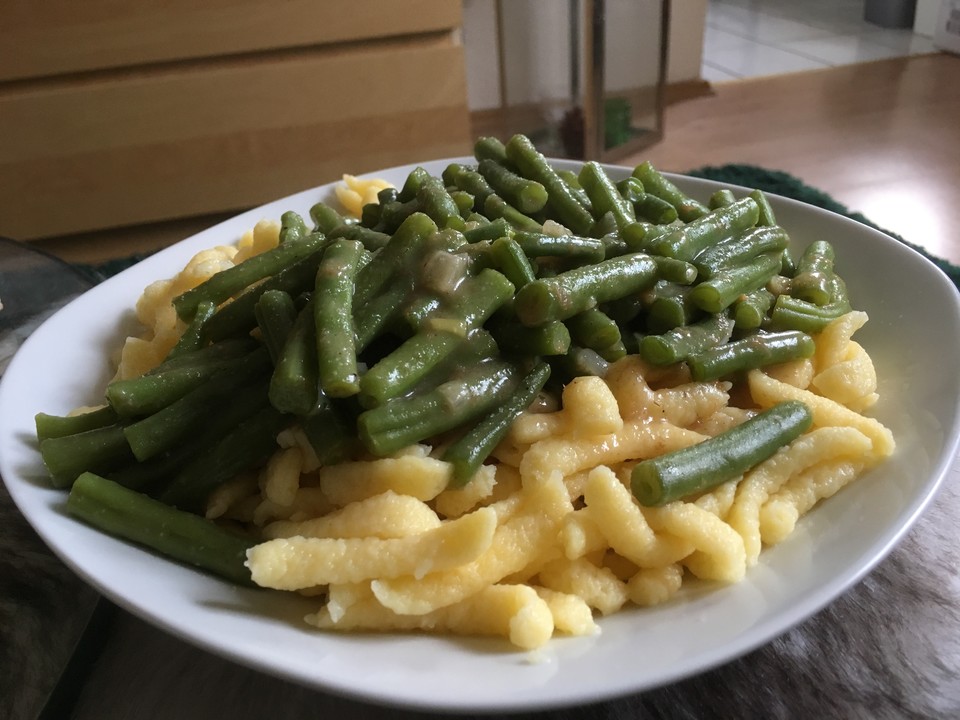 Saure Bohnen mit Spätzle von Oma-Retzbach | Chefkoch Saure Bohnen mit Spätzle von Oma-Retzbach | Chefkoch