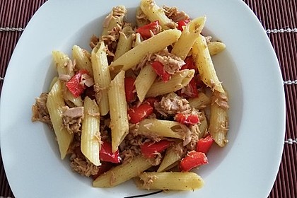 Knoblauchnudeln mit Thunfisch (Bild)