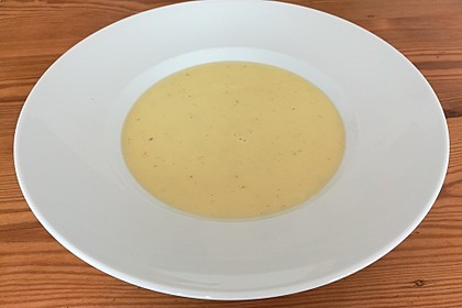 Kohlrabi-Kartoffel-Cremesuppe "italian style" (Bild)
