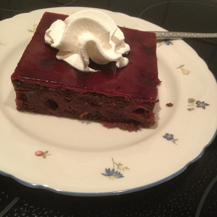 Schneller Schoko-Kirsch-Blechkuchen von FLOK | Chefkoch