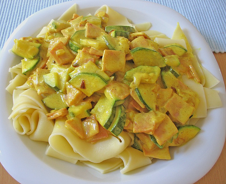 Nudel - Curry mit Zucchini von 3sternchen | Chefkoch