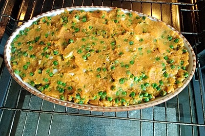 Gefüllte Süßkartoffeln mit Erbsen und Käse (Bild)