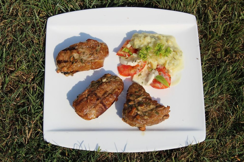 Gegrilltes Schweinefilet in Balsamico-Rosmarin-Marinade von henwol ...