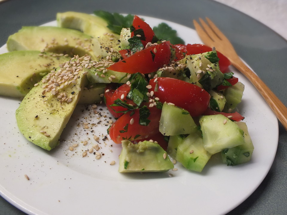 Avocado-Gurken-Tomaten-Salat von SessM | Chefkoch