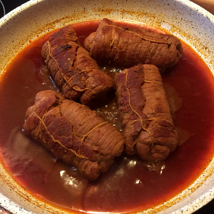Meine Rinderrouladen ohne Gewürzgurke von Elarin | Chefkoch Meine Rinderrouladen ohne Gewürzgurke von Elarin | Chefkoch