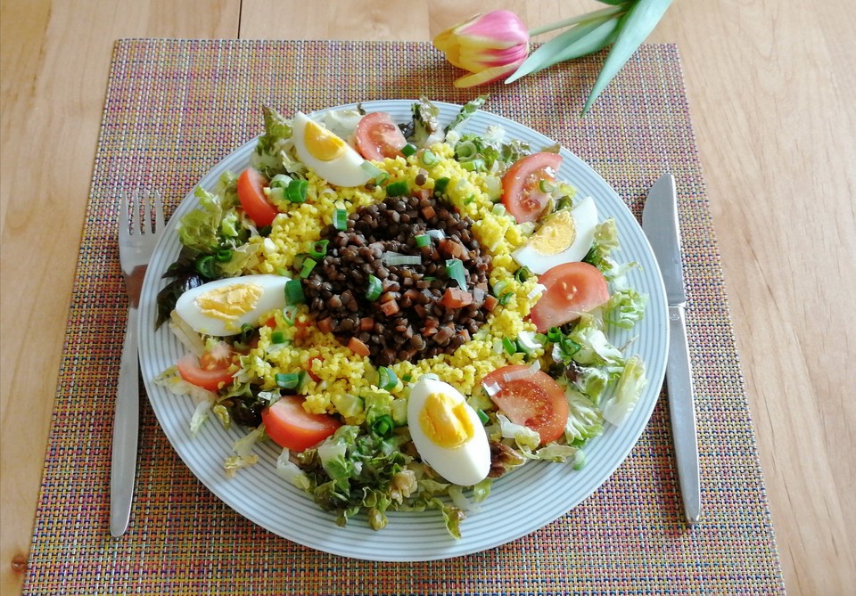 Bunte Bulgur-Linsen-Salatplatte von Xinon | Chefkoch