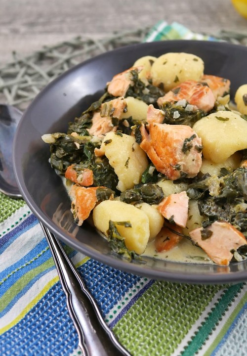 Gnocchi-Pfanne mit Lachs und Spinat von landsberger79 | Chefkoch