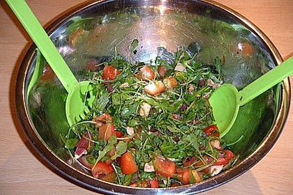 Italienischer Tomaten - Mozzarella - Salat mit Rucola (Bild)