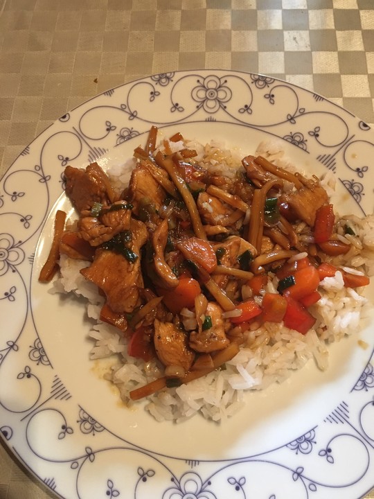 Hühnchen-Geschnetzeltes mit Teriyaki Sauce und Gemüse von mida42 | Chefkoch