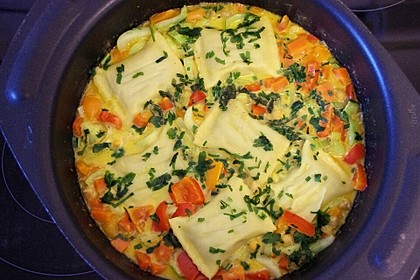 Currysuppe mit Maultaschen (Bild)