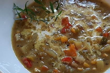Bunte Maissuppe mit Polenta (Bild)