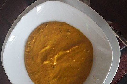 Kürbissuppe mit Mettwürstchen (Bild)