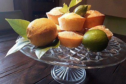 Zitronenmuffins (Bild)