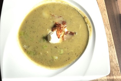 Lauch-Paprika-Suppe (Bild)