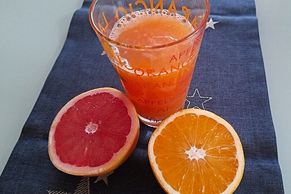 Orangen-Grapefruit-Limonade mit und ohne Kräuter (Bild)