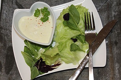 Curry-Salatsoße (Bild)