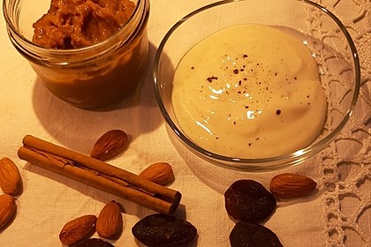 Aprikosen-Cashewcreme (Bild)