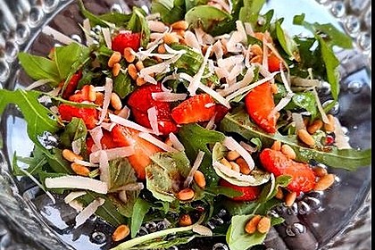 Erdbeer-Rucola-Salat (Bild)