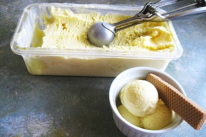 Eierlikör-Joghurt-Eis (Bild)