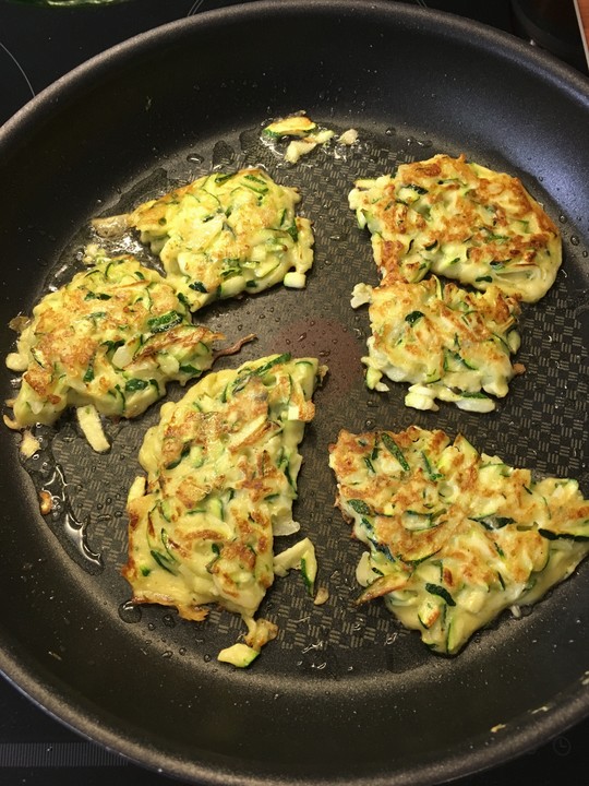 Zucchini - Puffer von chanel25 | Chefkoch