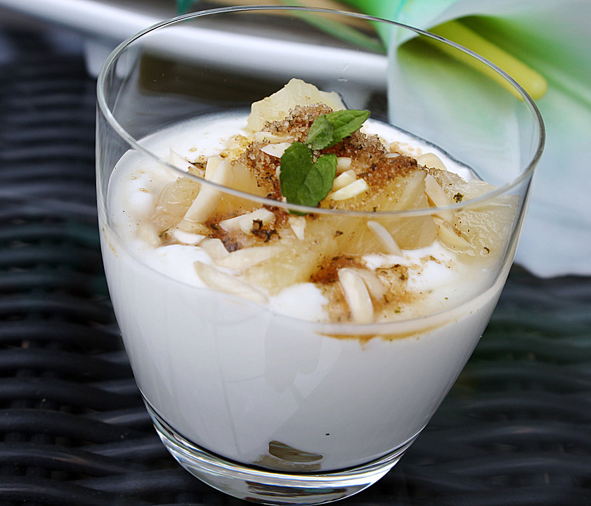 Leichtes Ananas - Dessert mit Joghurt von Gummiadler | Chefkoch