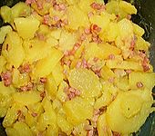 Warmer Kartoffelsalat mit Speck (Bild)