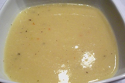 Zucchini-Cremesuppe (Bild)